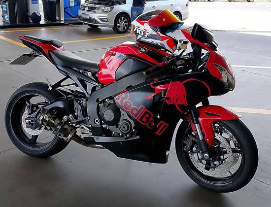 HONDA CBR 1000RR 